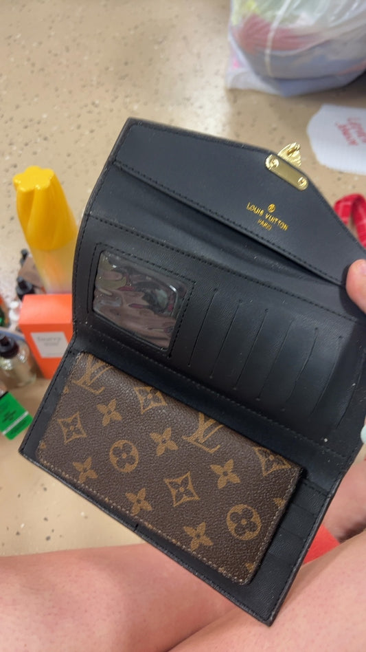Louis Vuitton DUPE Wallet