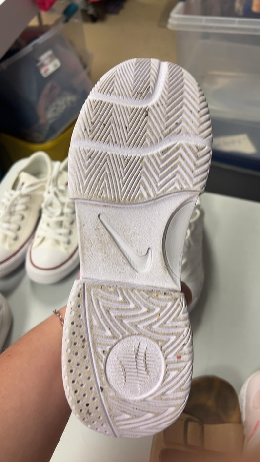 Nike Sneakers 9.5