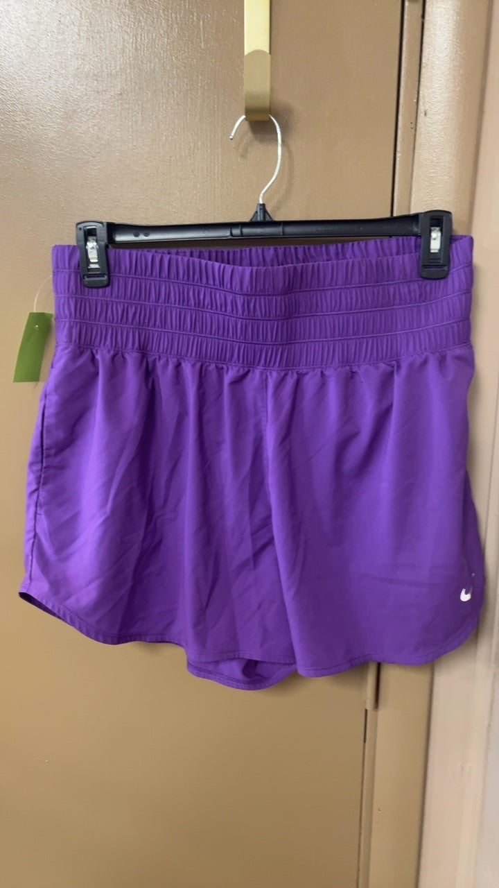 Nike Shorts XL Purple
