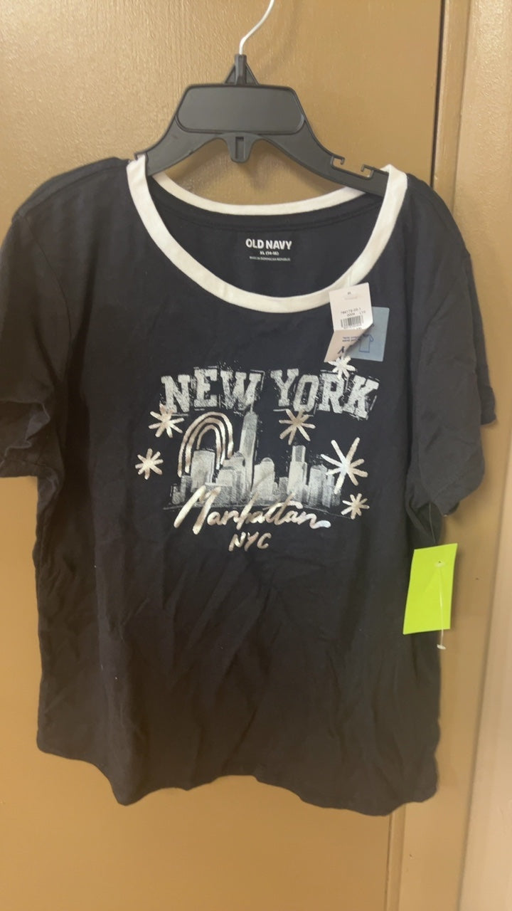 Old Navy T-Shirt YOUTH 14/16 Black and white