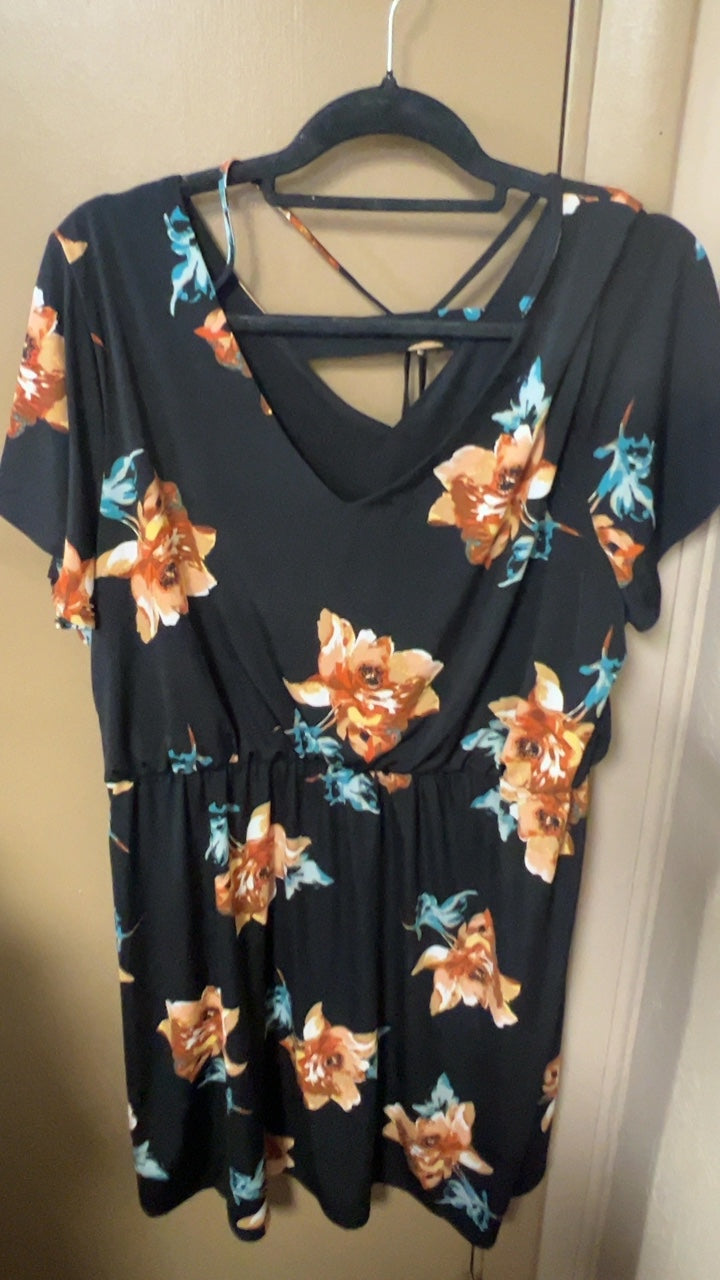Dress Large Black with floral pattern