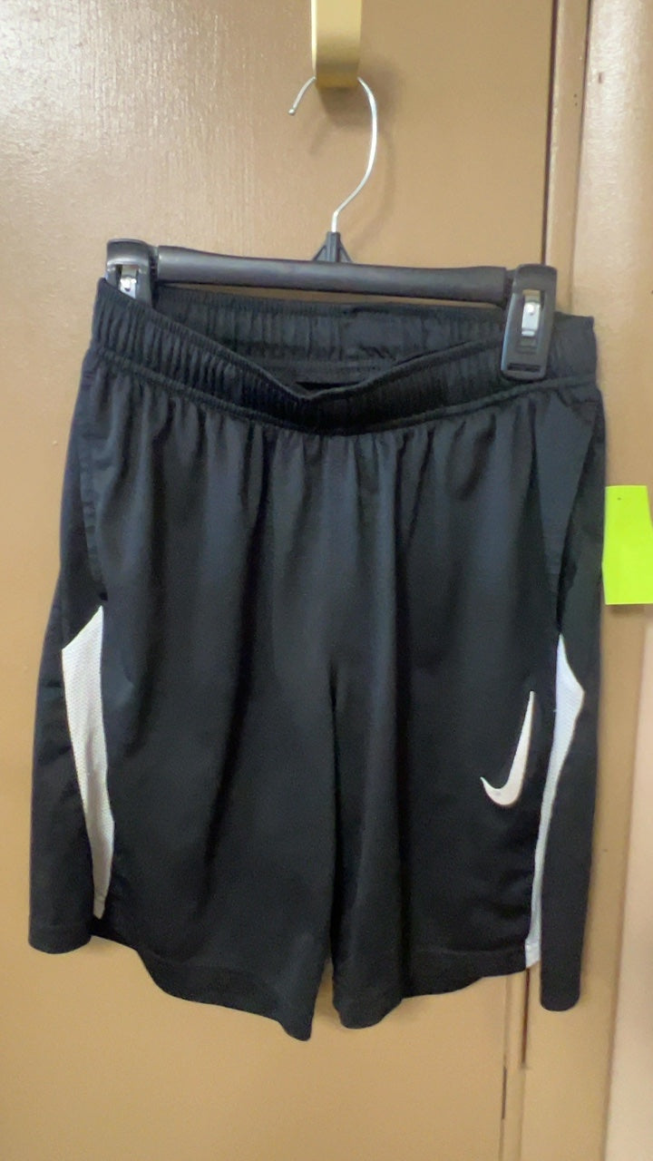 Nike Shorts YOUTH Medium Black