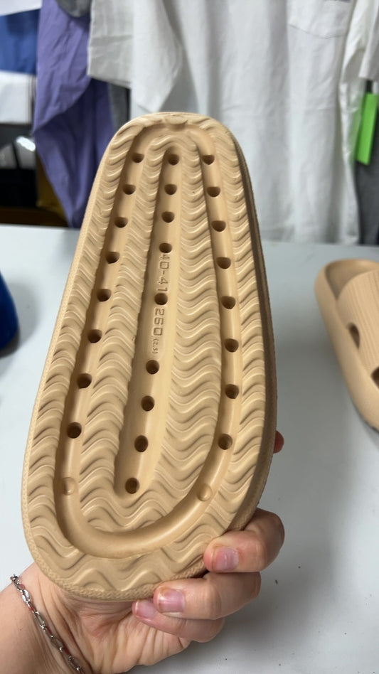 Slippers 9/10 Beige