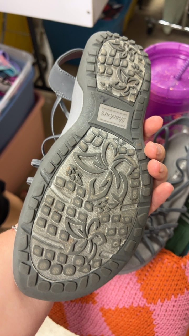 Skechers Sandals 8 Gray