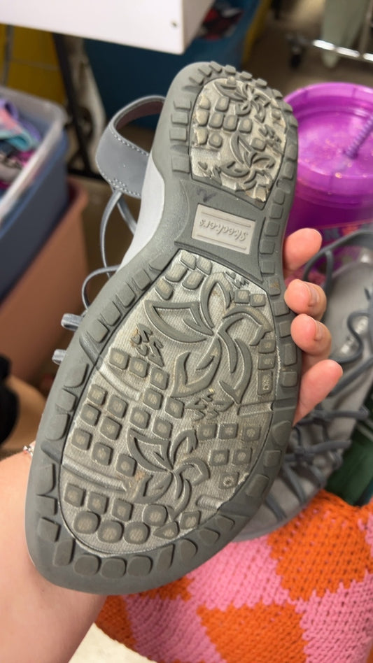 Skechers Sandals 8 Gray