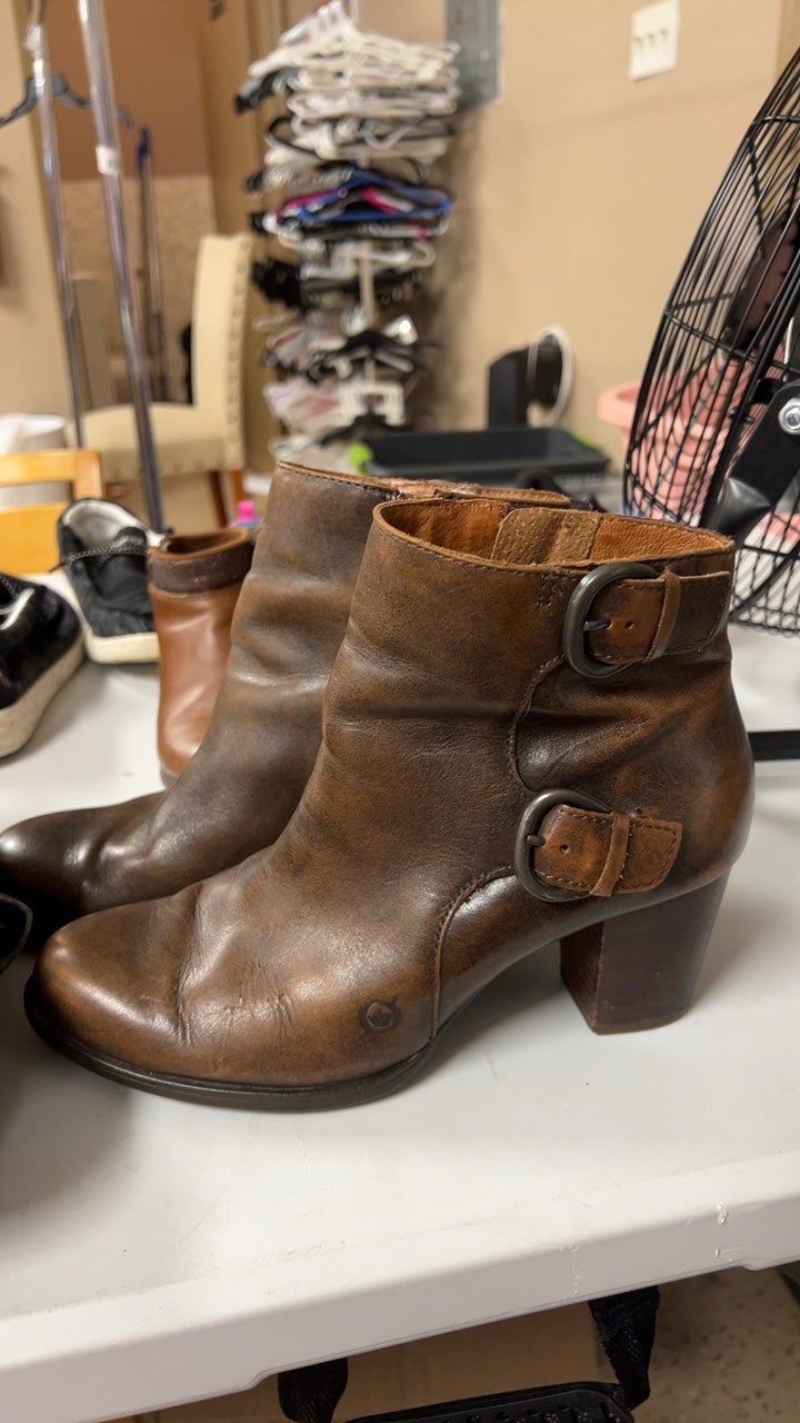 Born Boots 8 Brown