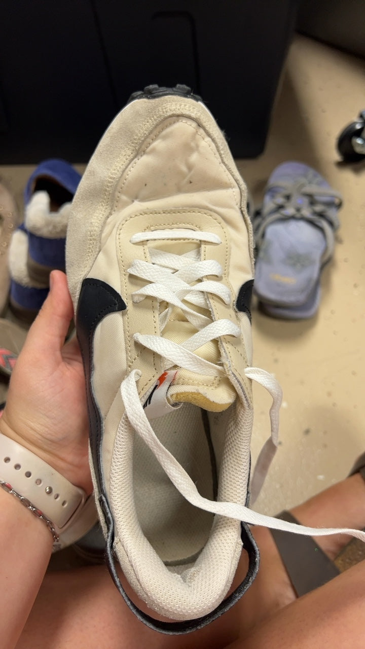 Nike Sneakers 9 Beige and Black