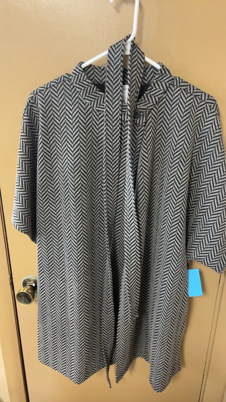 Sweater Large Black and Gray