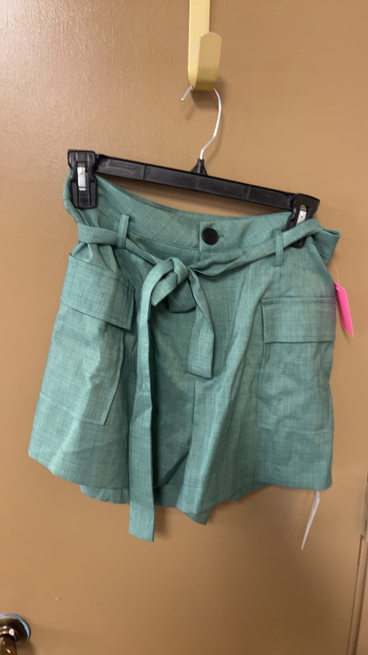 Shorts Medium Green