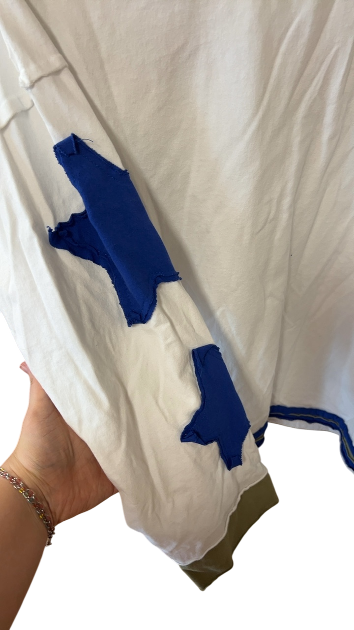 Boutique Sweatshirt White with blue stars