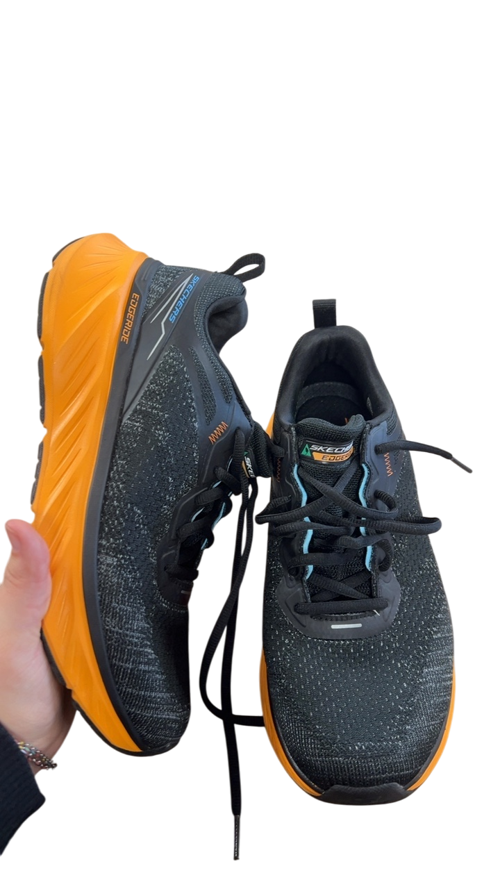 Skechers Sneakers 7.5 Black and Orange