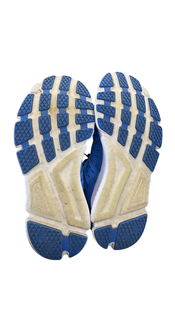 Under Armour Sneakers 9.5 Blue