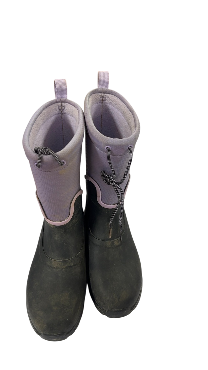 Muck Boot Company Boots 6 Black and Light Pink