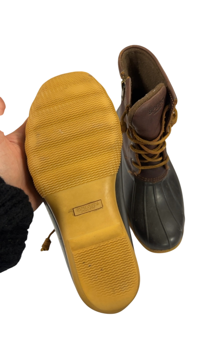 Sperry Boots 7.5 Brown and black