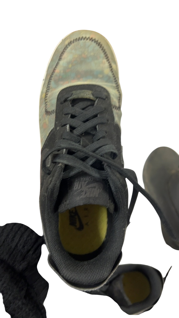 Nike Sneakers 7.5 Multicolor with black accents