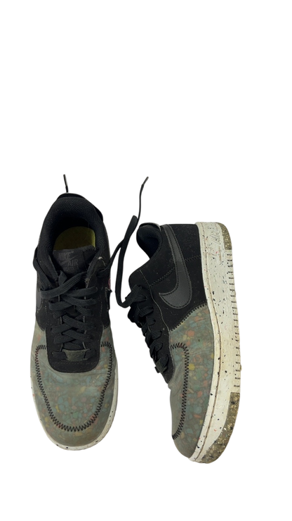 Nike Sneakers 7.5 Multicolor with black accents