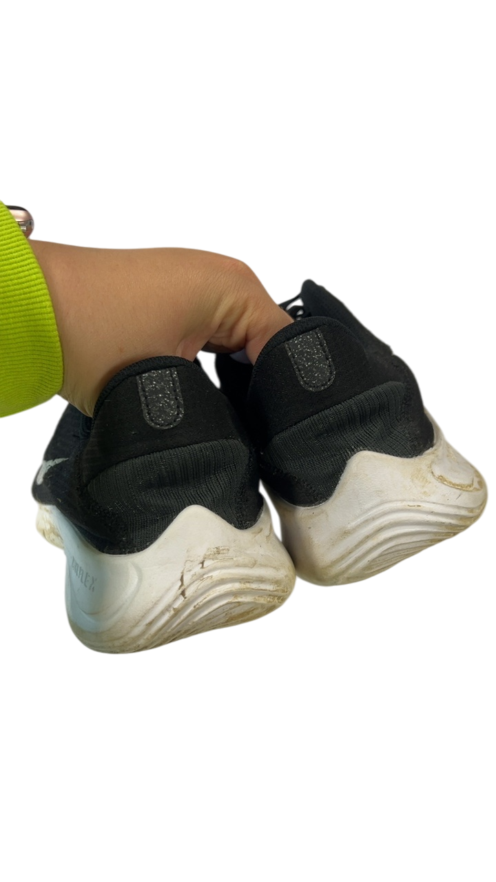 Nike Sneakers 9.5 Black