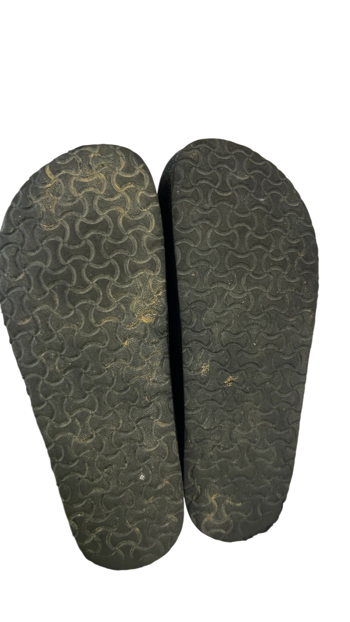 Clogs 9.5 Black