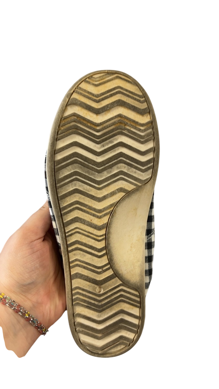 Torrid Sneakers 7 Black and white