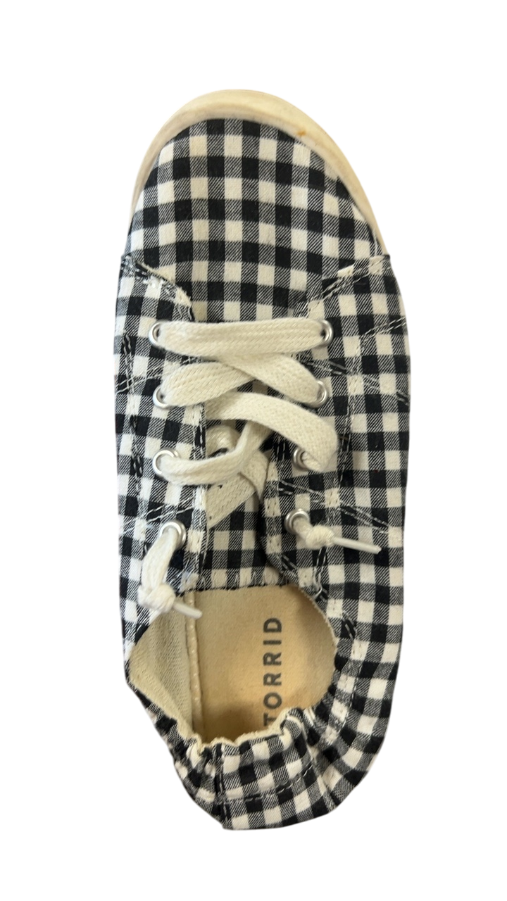 Torrid Sneakers 7 Black and white