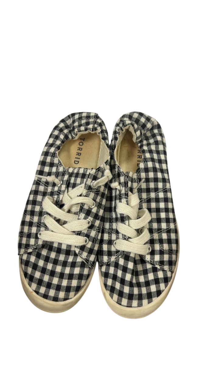 Torrid Sneakers 7 Black and white