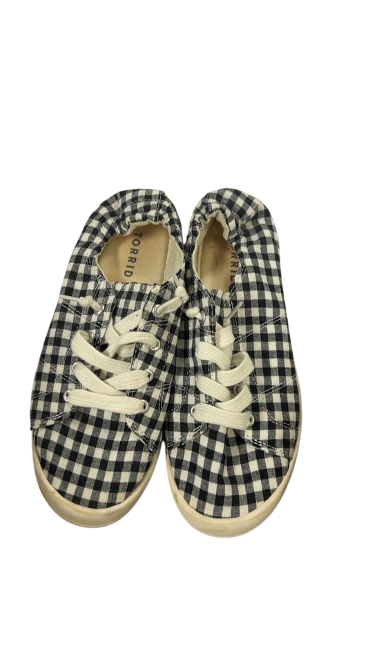 Torrid Sneakers 7 Black and white