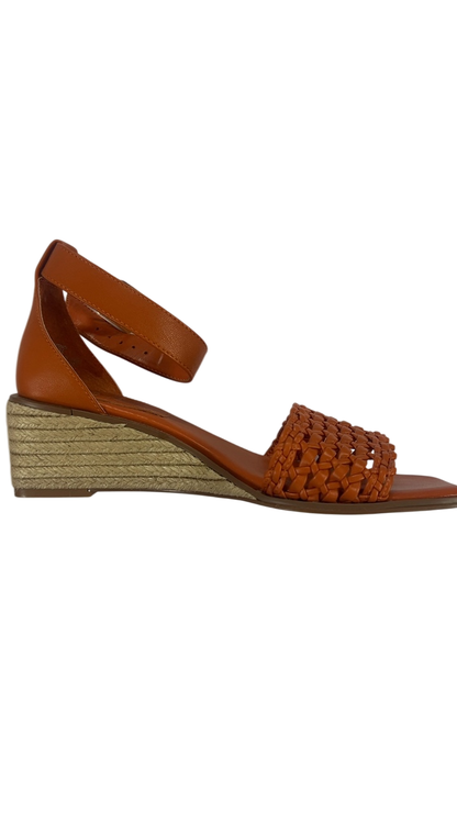 Vince Camuto Sandals 7.5 Tan