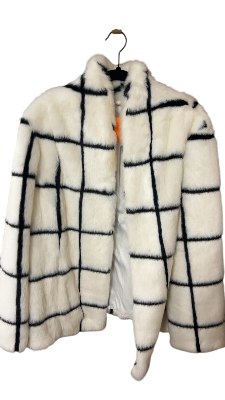Coat XXL White with Black grid pattern