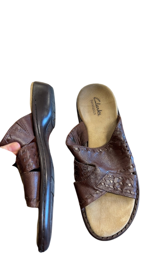 Clarks Sandals 9 Brown