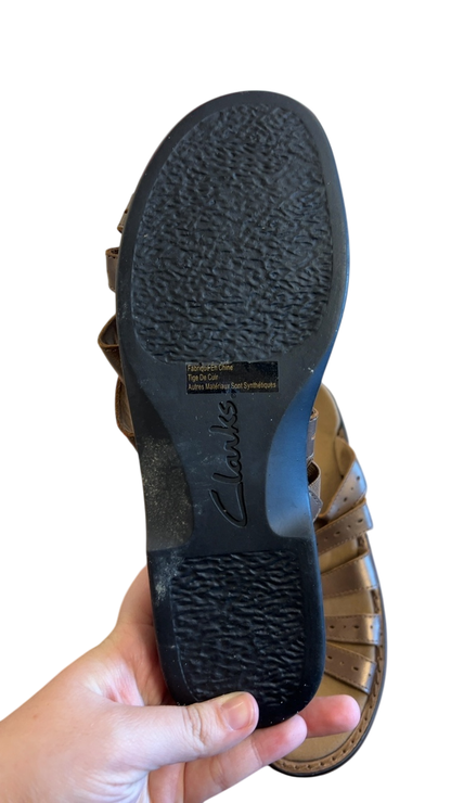 Clarks Sandals 9 Bronze