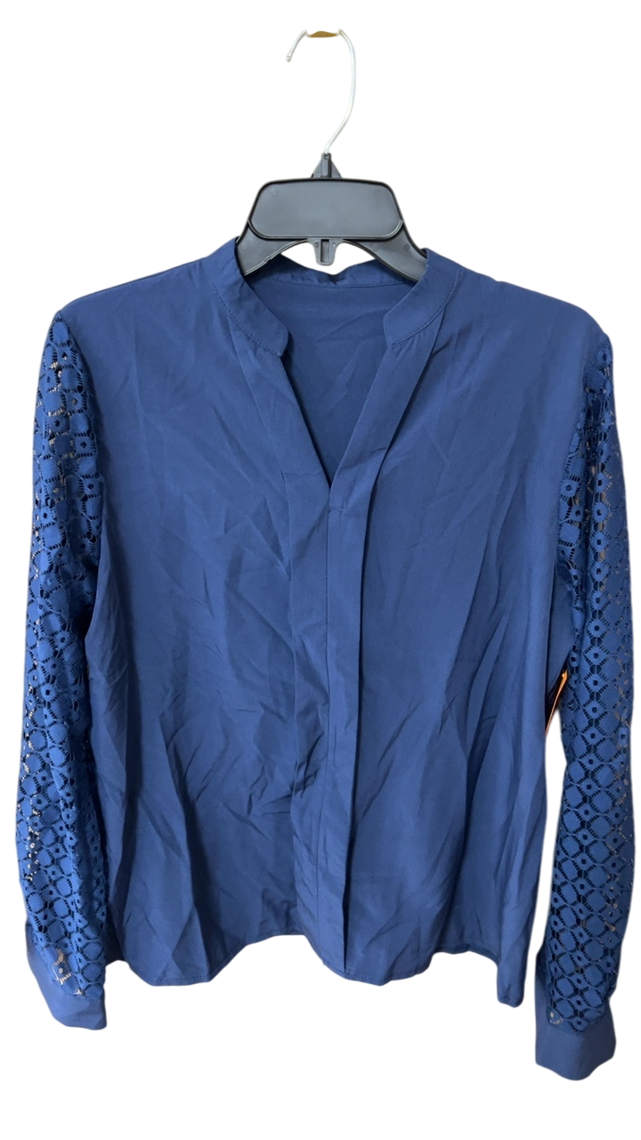 Blouse Large Blue lace sleeve details