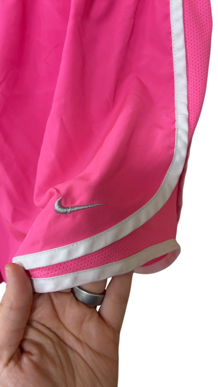 Nike Shorts Medium Pink
