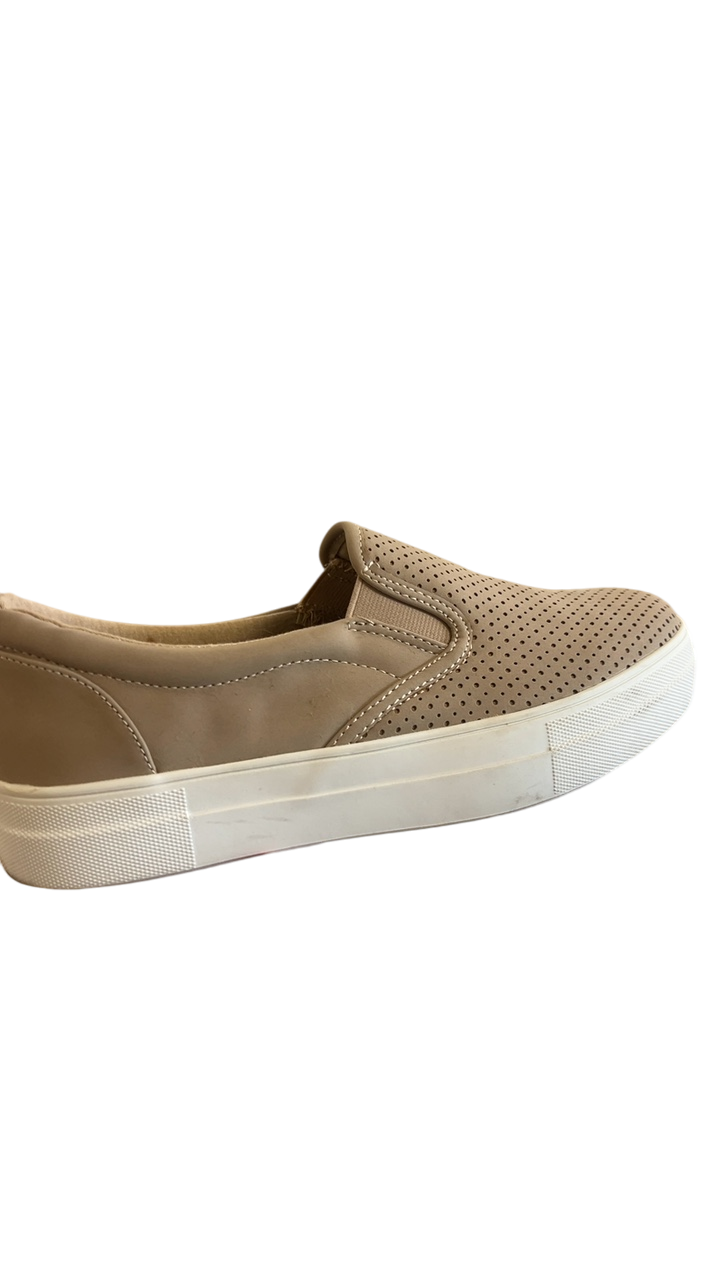 Slip-on Shoes WOMENS 9 Beige