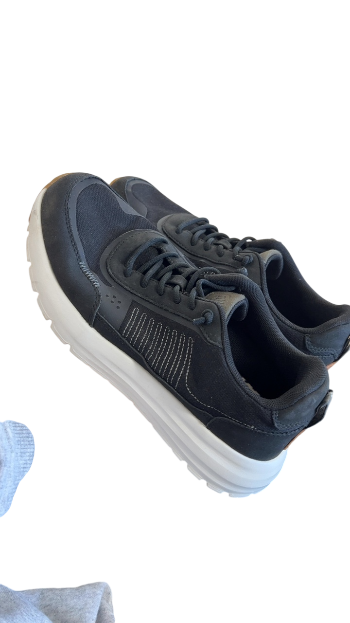 Hey Dude Sneakers 8 Black