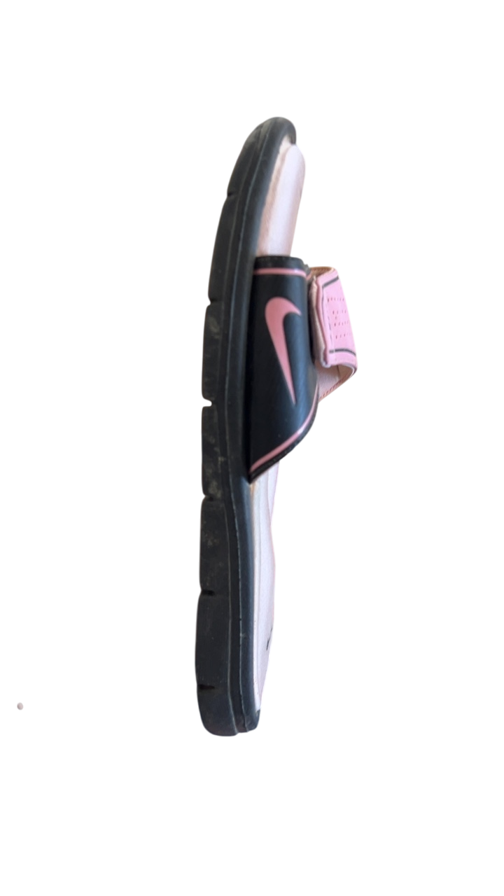 Nike Sandals 9 Pink and Black