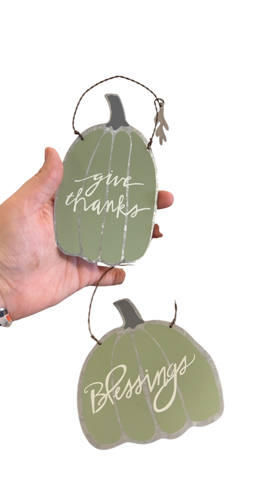 Pumpkin Decorative Sign set Green