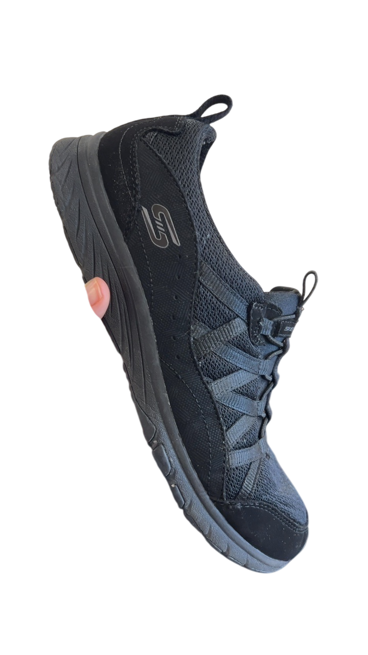 Skechers Sneakers 8.5 Black