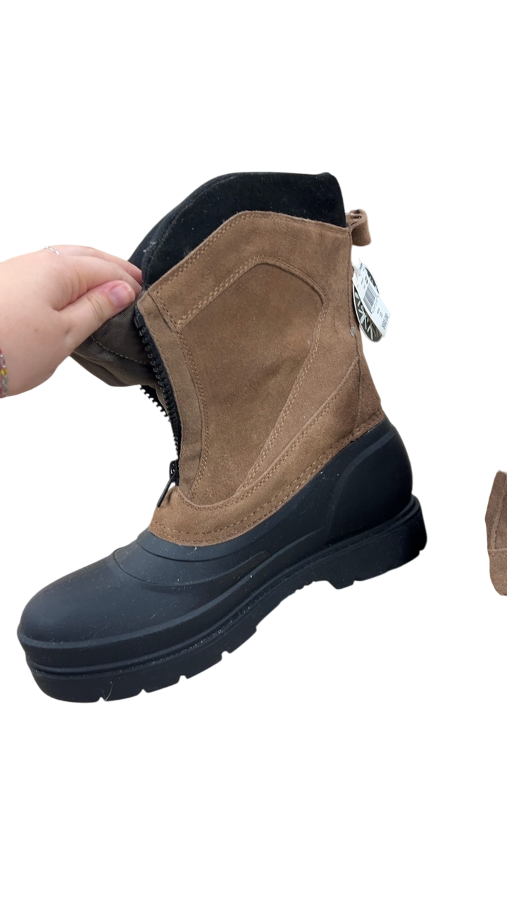 NEW BOOTS Brown and black