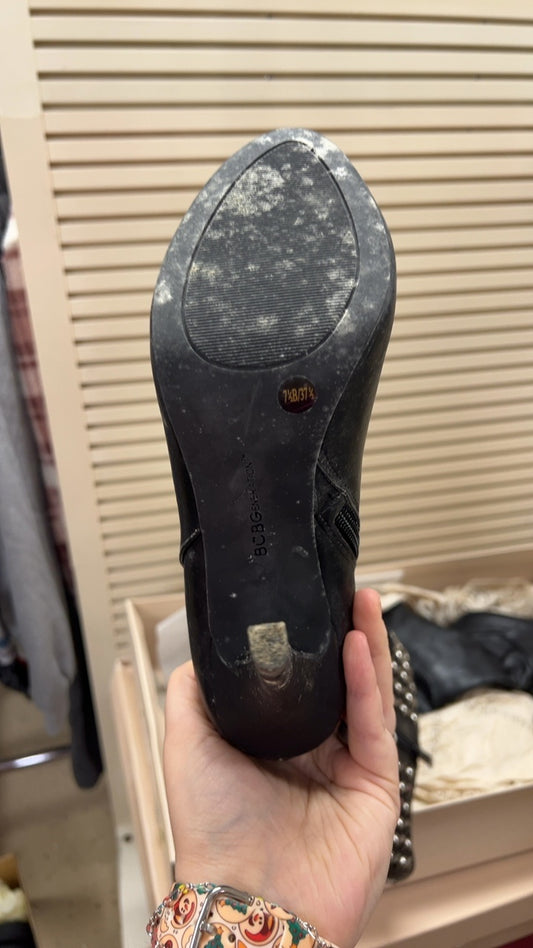 Boots 7.5 Black