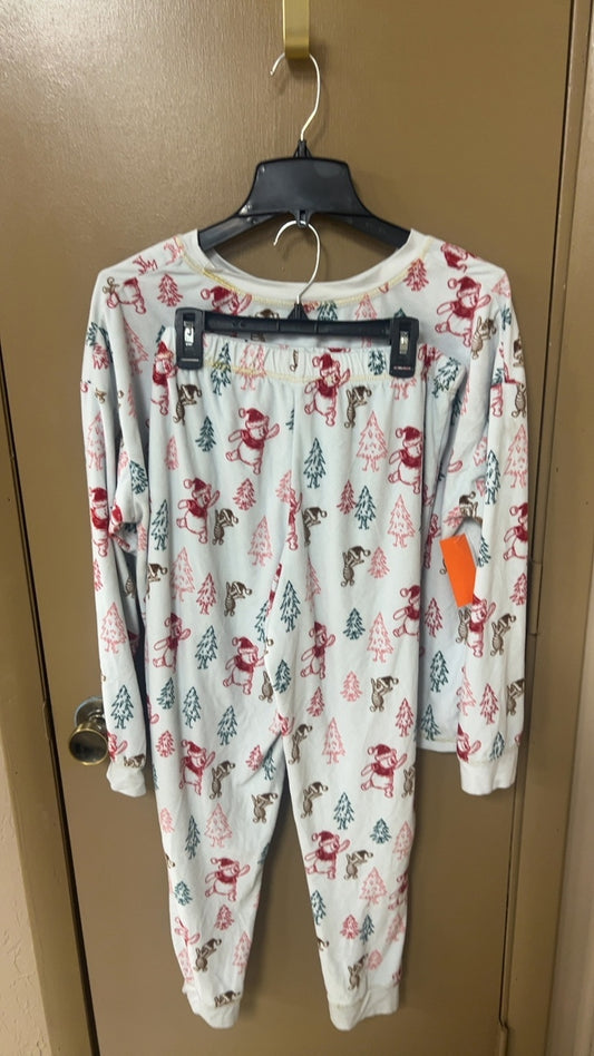 PJ Set Large White with red, blue, and brown prints