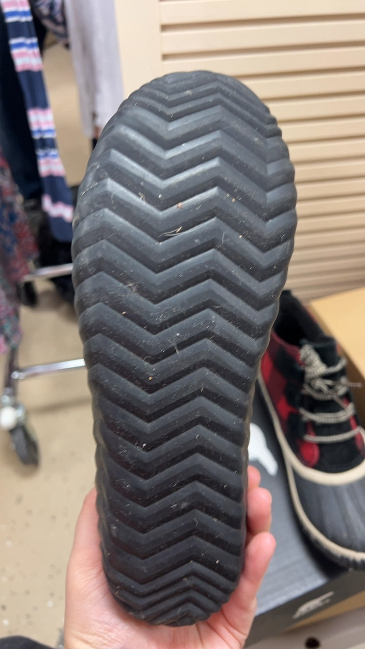 Sorel Sneakers 7 Red, Black, White