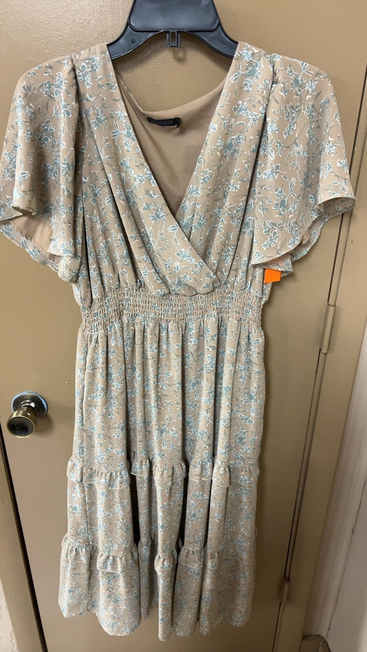 Dress Large Beige with light blue floral pattern