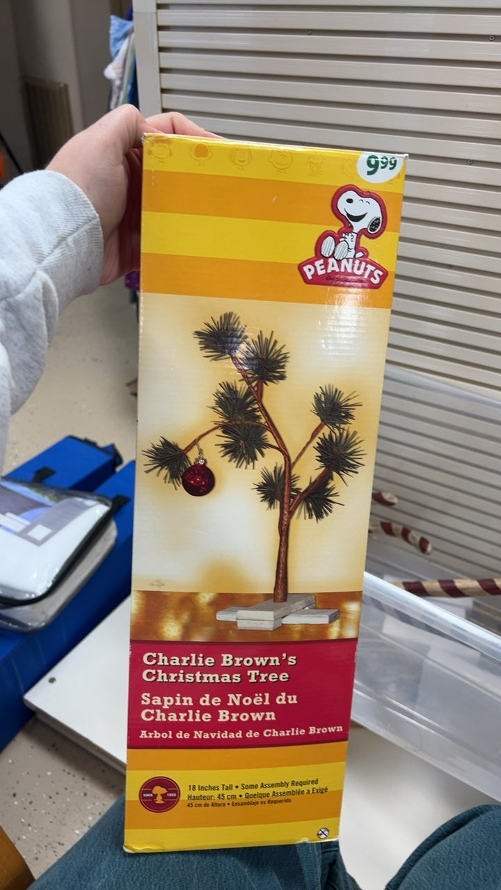 Peanuts Christmas Tree Brown and Green