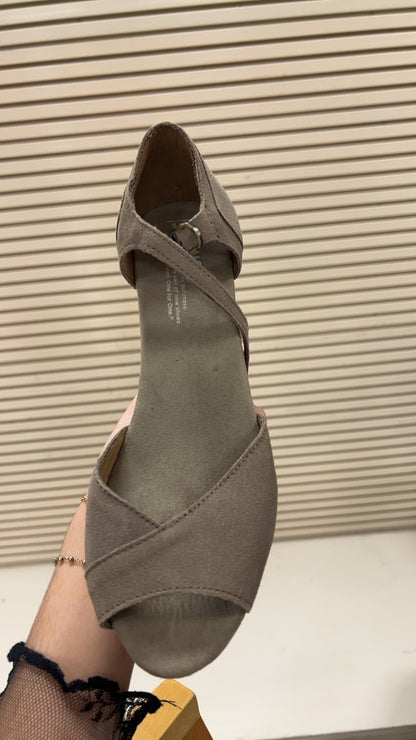 TOMS Sandals 9 Taupe