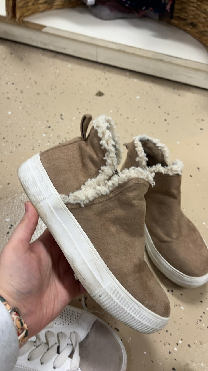 Boots 6.5 Beige