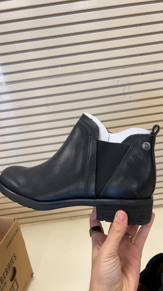 NEW Ankle Boots 8 Black