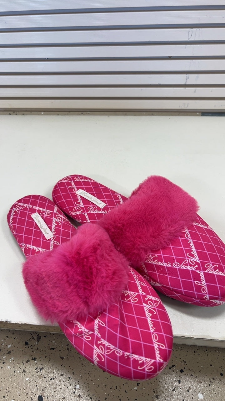 Victoria's Secret Slippers Large Pink