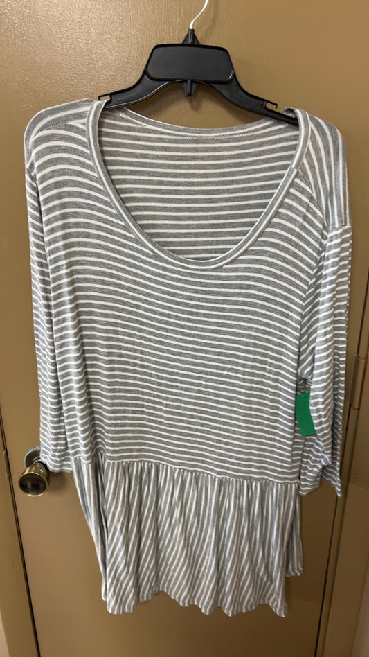 Tunic Top XXL Gray and white striped
