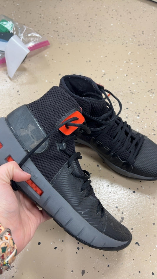 Under Armour Sneakers Mens 8.5 Black and Gray with Red accents