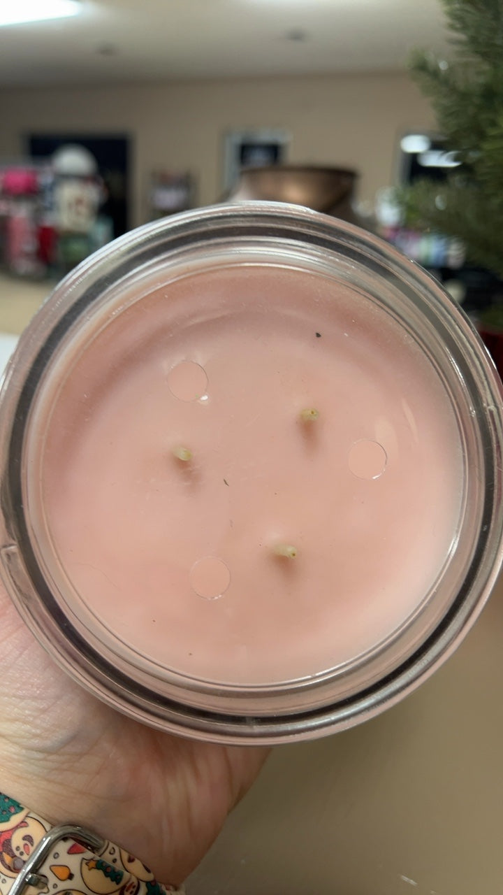 Main Stays Candle Pink